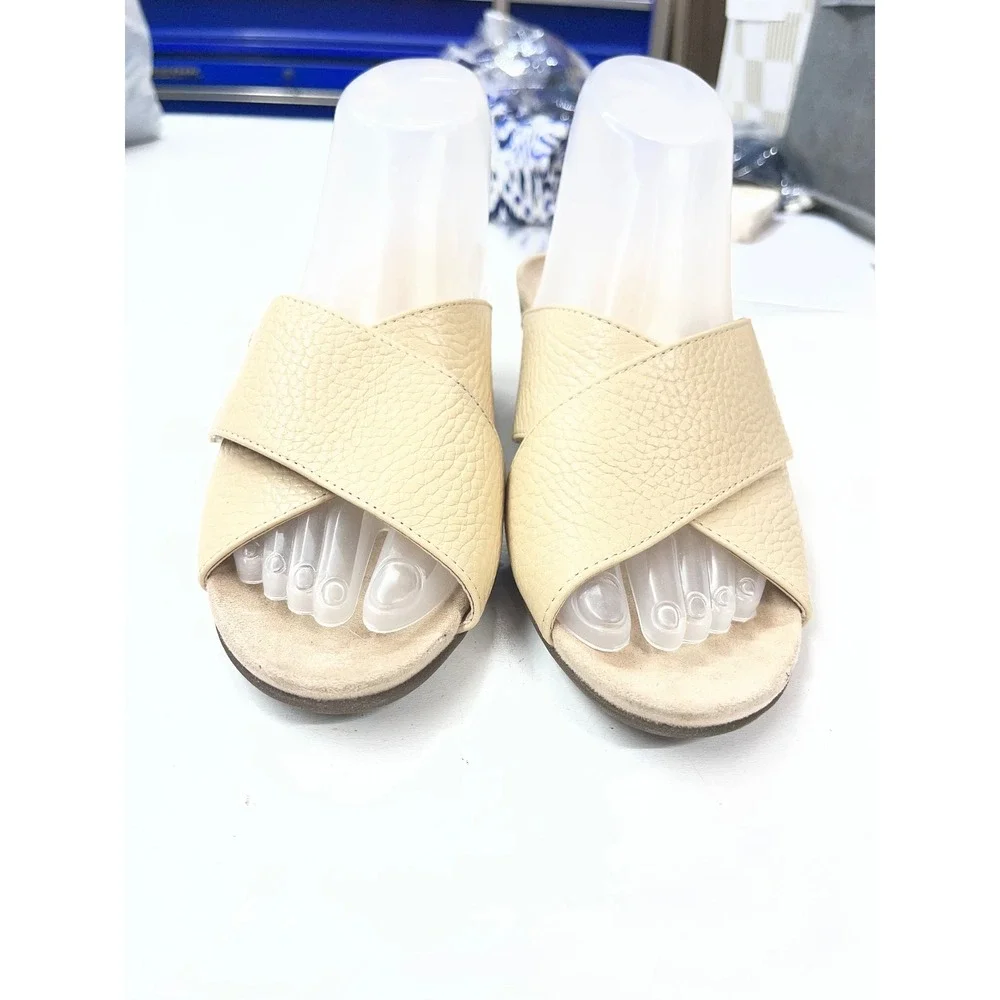 Vionic Leticia Cream Beige Pebbled Leather Cross Strap Wedge Sandals Womens 8